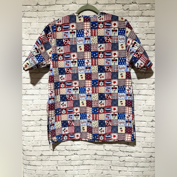 Disney Mickey and Minnie Mouse Red White and Blue Scrub Top Size Medium (M) - Picture 2 of 3